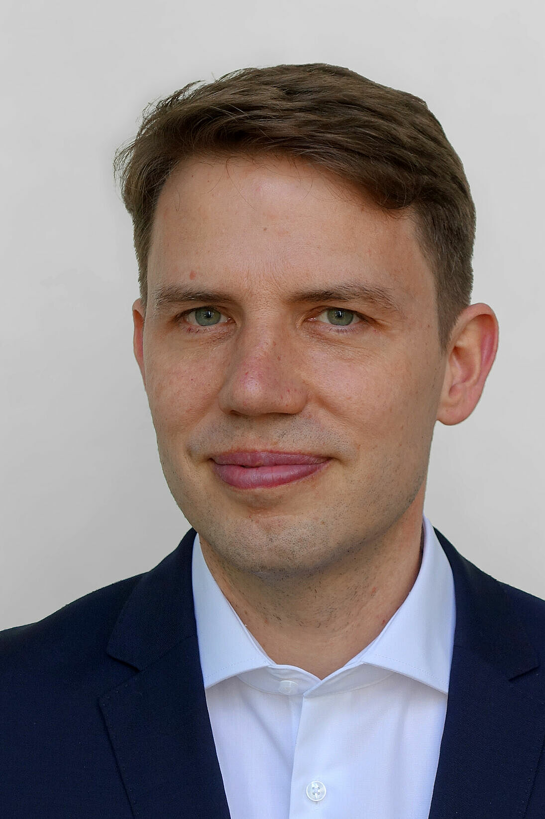 Dr. Kolja Naumann